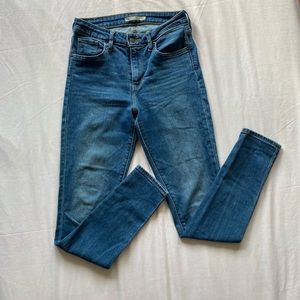 721 Levi’s High Rise Skinny Jeans, size 26